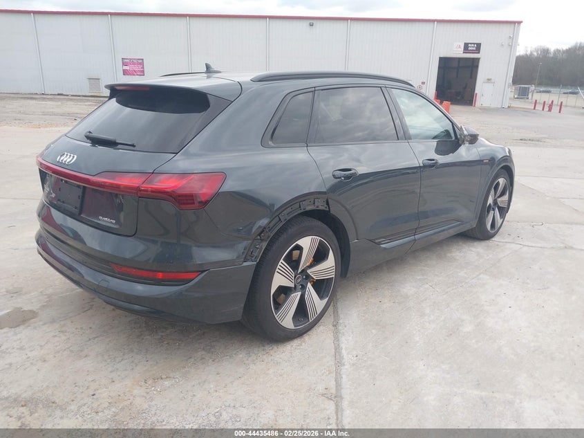 Vin: wa1laage3nb032335, lot: 44932126, audi e-tron premium plus quattro 20224