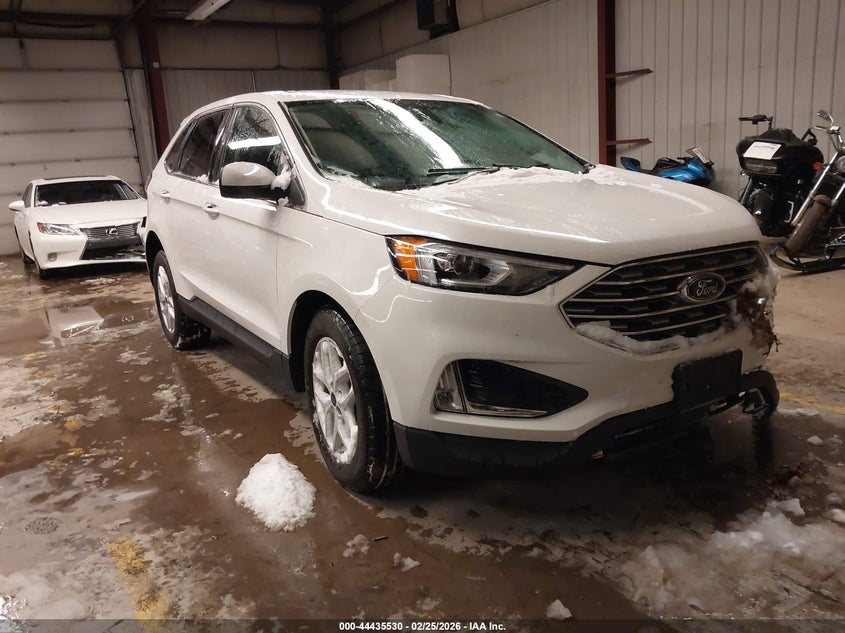 2022 Ford Edge Sel