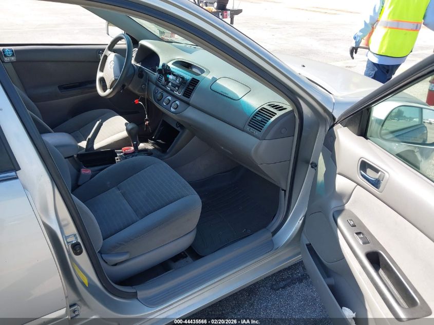 2005 Toyota Camry Le