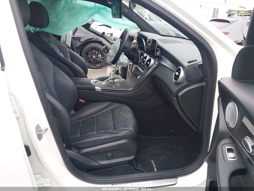 2020 Mercedes-Benz Glc 300