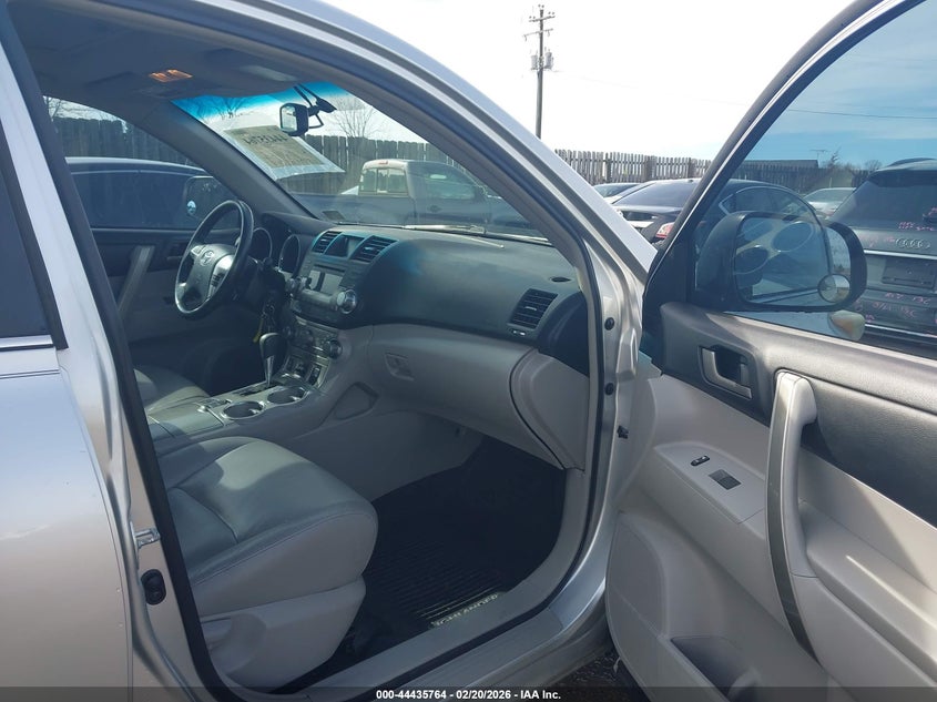 2011 Toyota Highlander Se V6