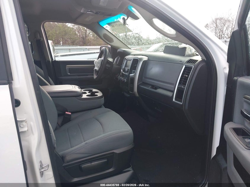 2017 Ram 1500 Slt 4X2 6'4 Box