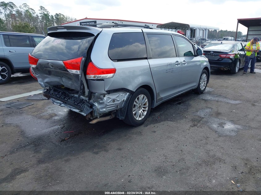 2011 Toyota Sienna Xle V6