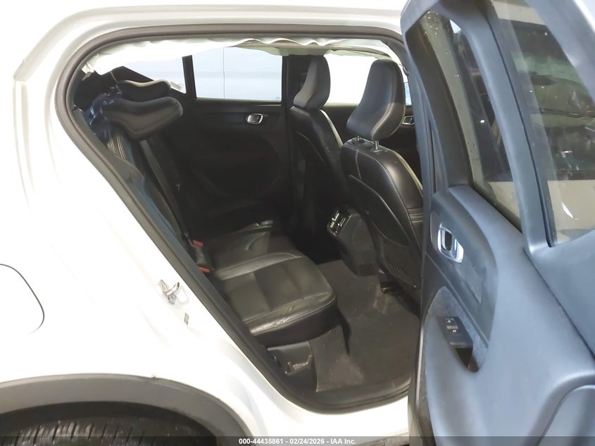 2019 Volvo Xc40 T5 Momentum/T5 R-Design VIN: YV4162XZ6K2010524 Lot: 44435861