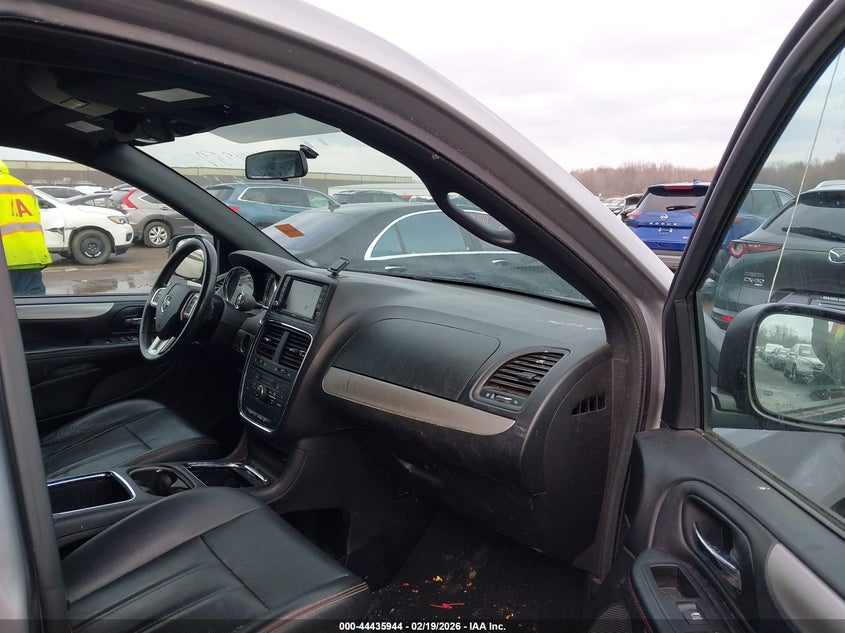 2016 Dodge Grand Caravan R/T