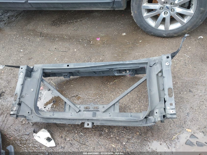 2018 Chevrolet Suburban Lt VIN: 1GNSKHKC7JR192837 Lot: 44435965