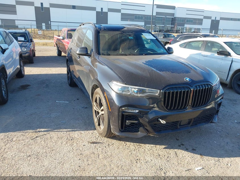 2020 BMW X7 M50I