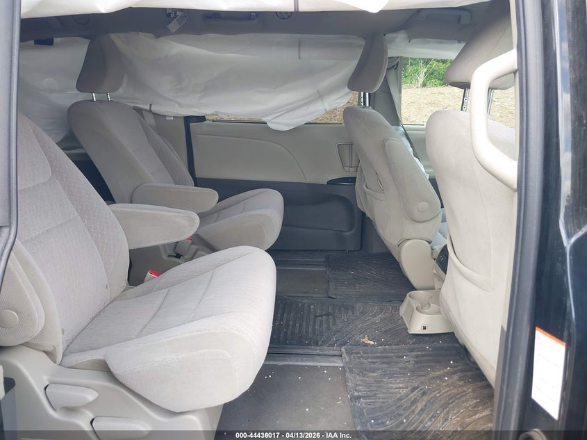 2020 Toyota Sienna 3.5 Le black Lot 111044436017 Vin 5TDJZ3DC7LS237456