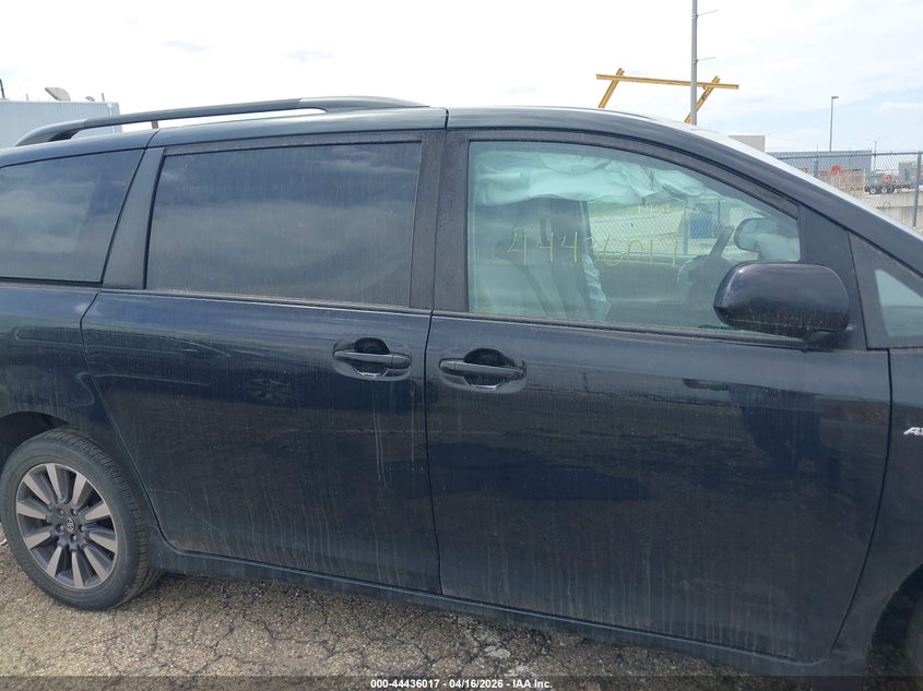 AtlanticExpress - Toyota Sienna