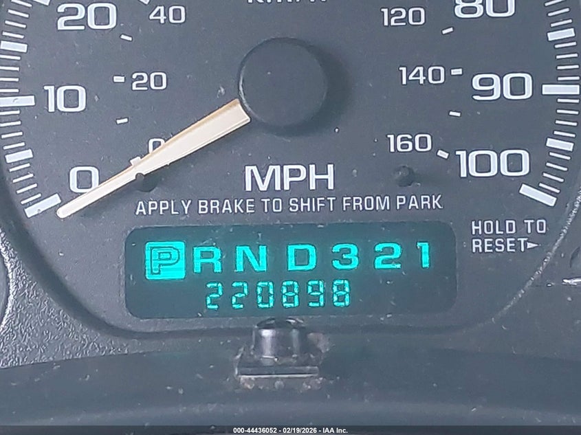 2002 Chevrolet Tahoe Lt VIN: 1GNEK13Z22J328668 Lot: 44436052