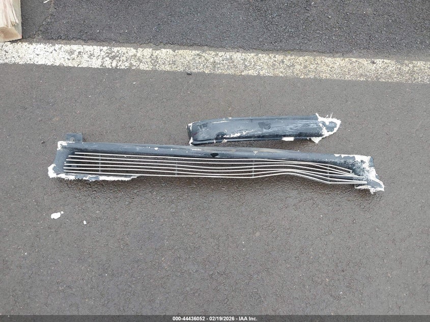 2002 Chevrolet Tahoe Lt VIN: 1GNEK13Z22J328668 Lot: 44436052