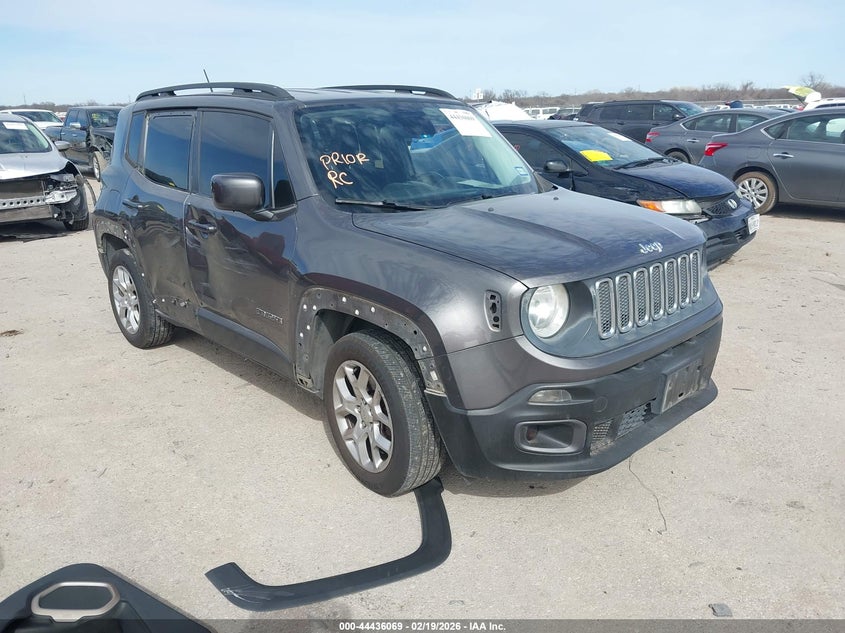 2017 Jeep Renegade Latitude Fwd