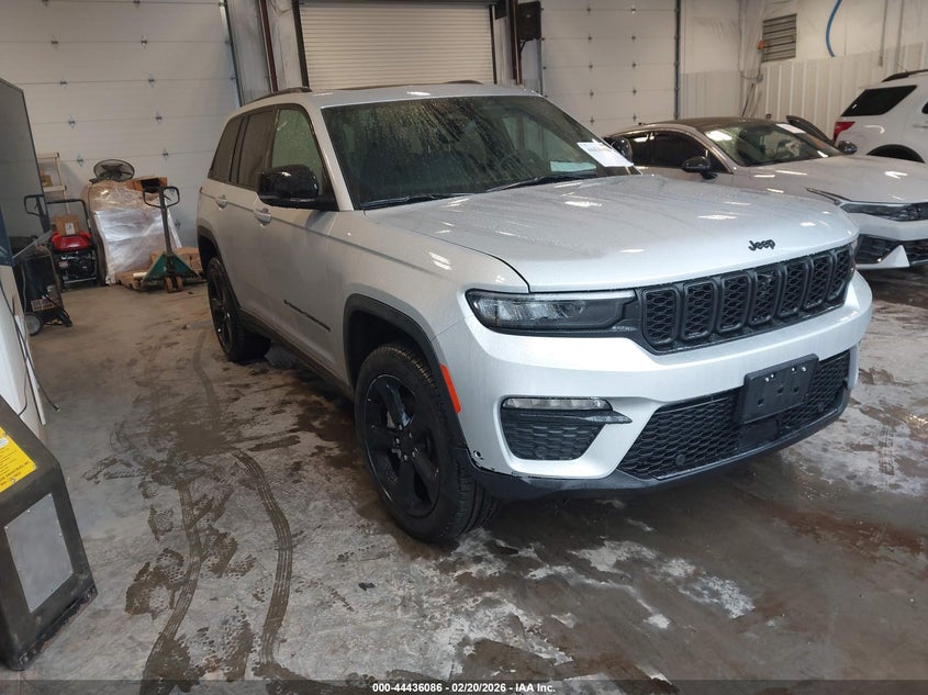 2025 JEEP GRAND CHEROKEE auction photo 1