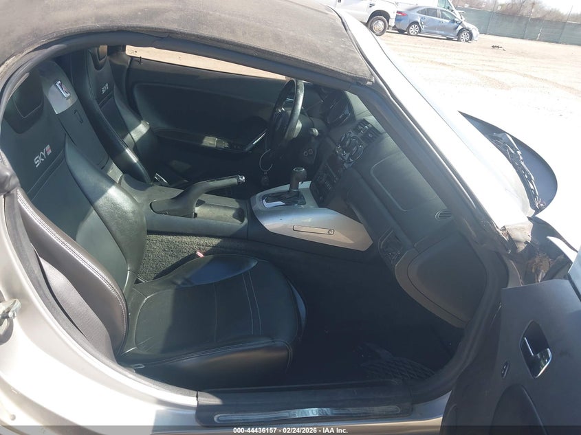 2008 Saturn Sky Red Line