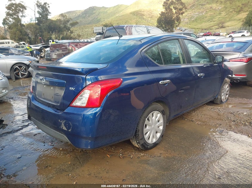 2018 Nissan Versa 1.6 Sv