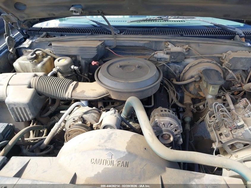 1994 GMC Suburban K1500 VIN: 1GKFK16K6RJ750629 Lot: 44436214