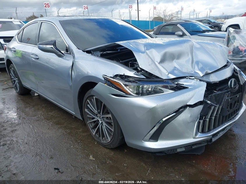 2025 LEXUS ES 350