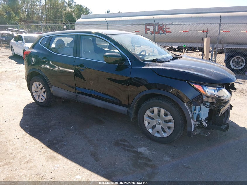 2017 Nissan Rogue Sport S