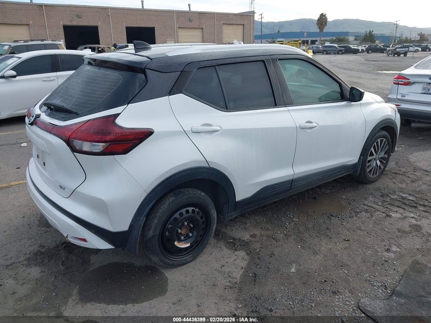 2021 Nissan Kicks Sv Xtronic Cvt