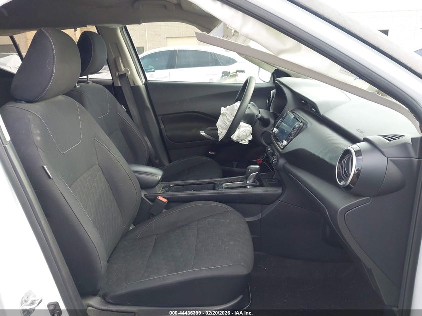 2021 Nissan Kicks Sv Xtronic Cvt