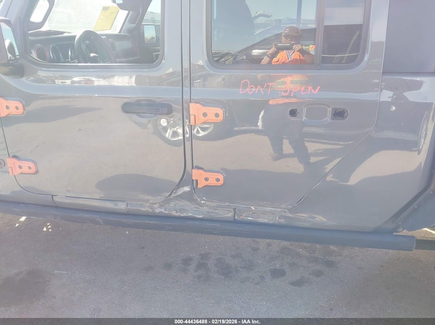2022 Jeep Gladiator Mojave 4X4 VIN: 1C6JJTEG8NL118531 Lot: 44436488