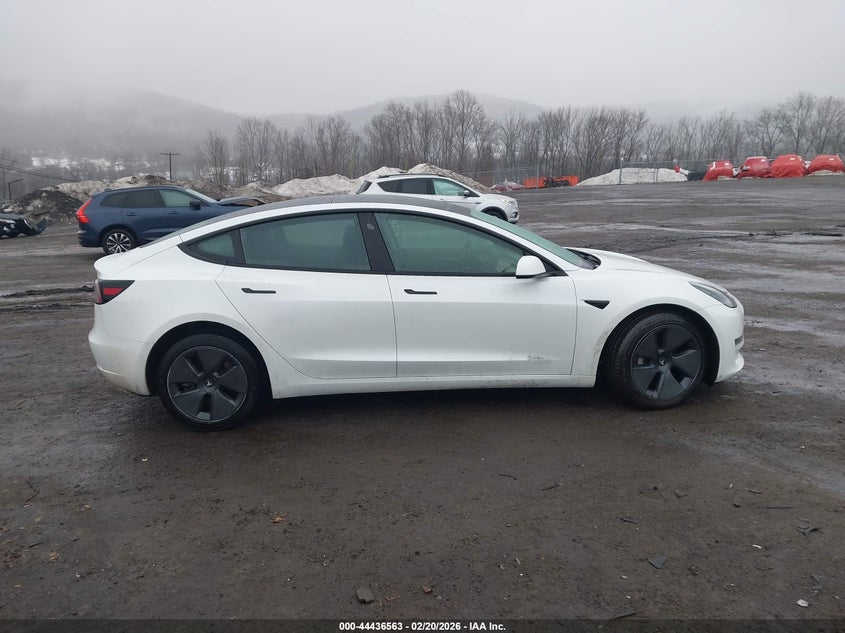2022 Tesla Model 3 Long Range Dual Motor All-Wheel Drive VIN: 5YJ3E1EB7NF207931 Lot: 44436563