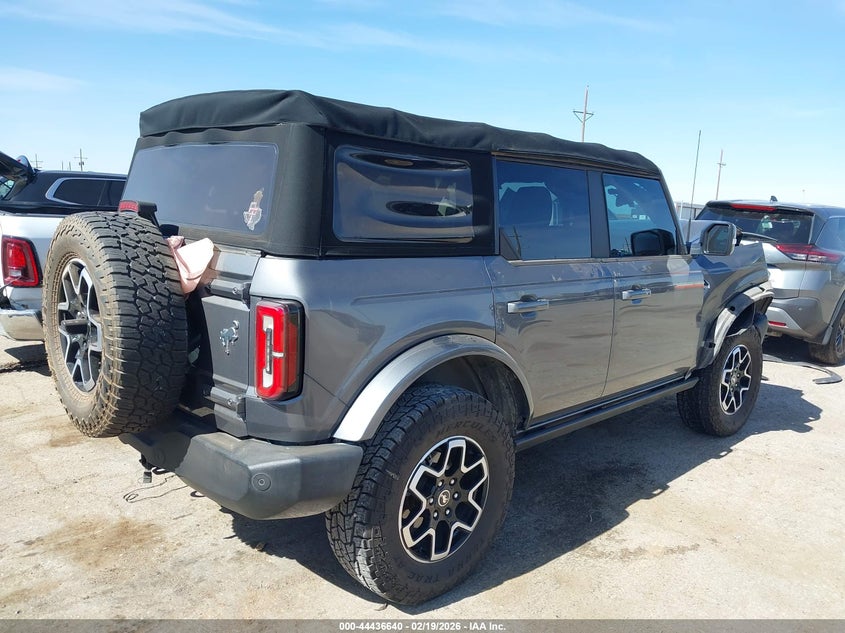 2021 Ford Bronco Outer Banks