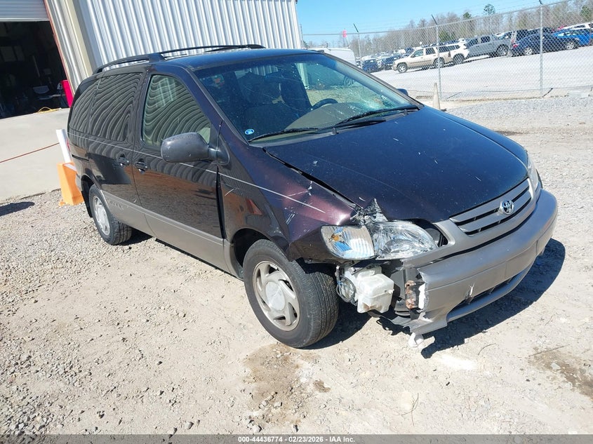 2003 Toyota Sienna Xle