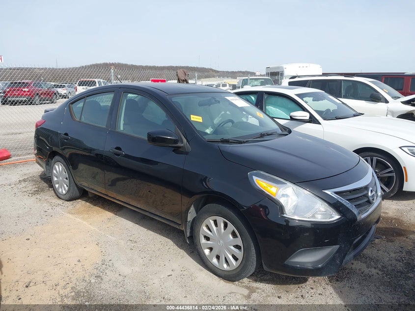 2018 Nissan Versa 1.6 S+