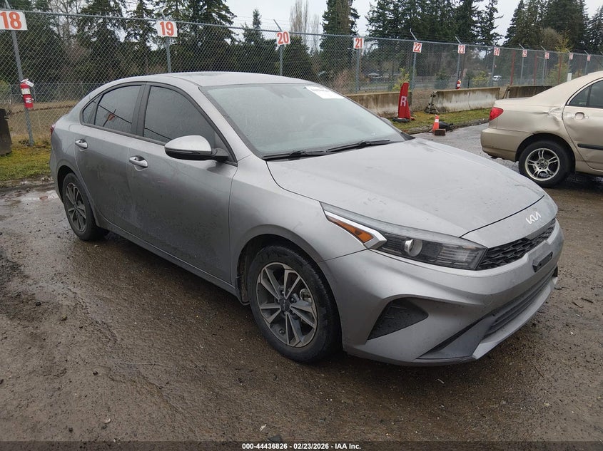 2023 Kia Forte Lxs