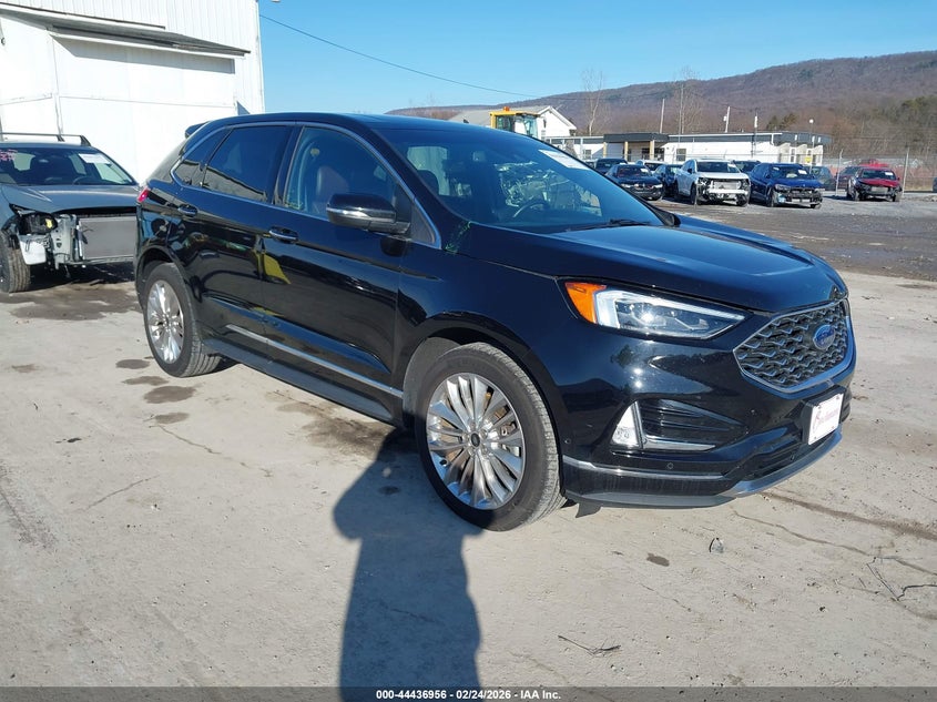 2020 Ford Edge Titanium