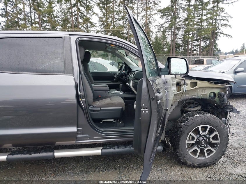 2018 Toyota Tundra Sr5 5.7L V8