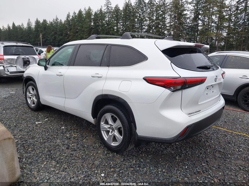 2022 Toyota Highlander Le