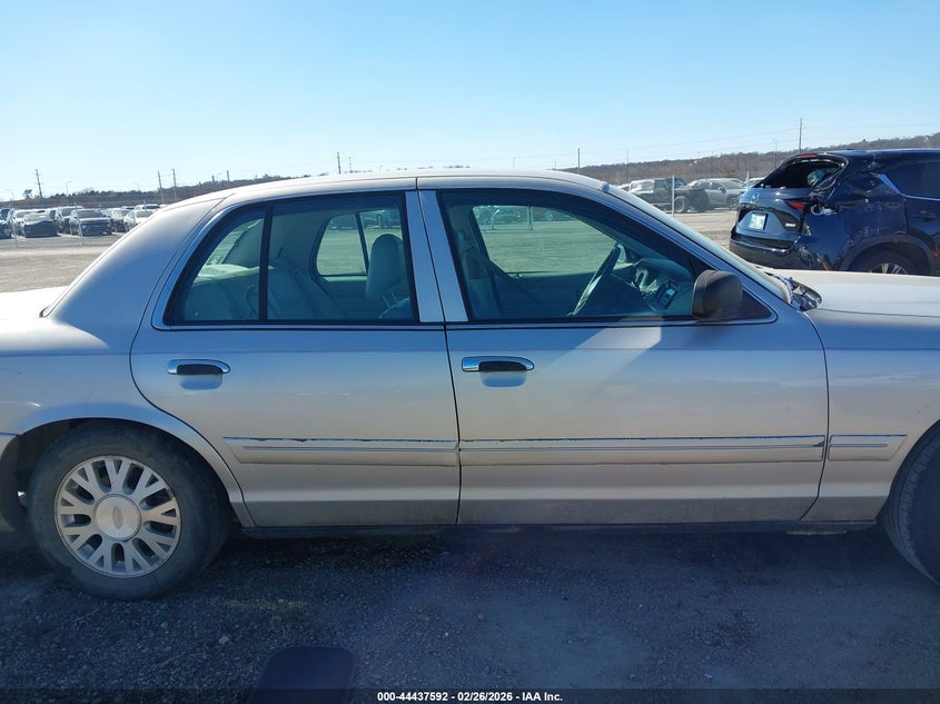 2004 Ford Crown Victoria Lx VIN: 2FAFP74W44X168668 Lot: 44437592