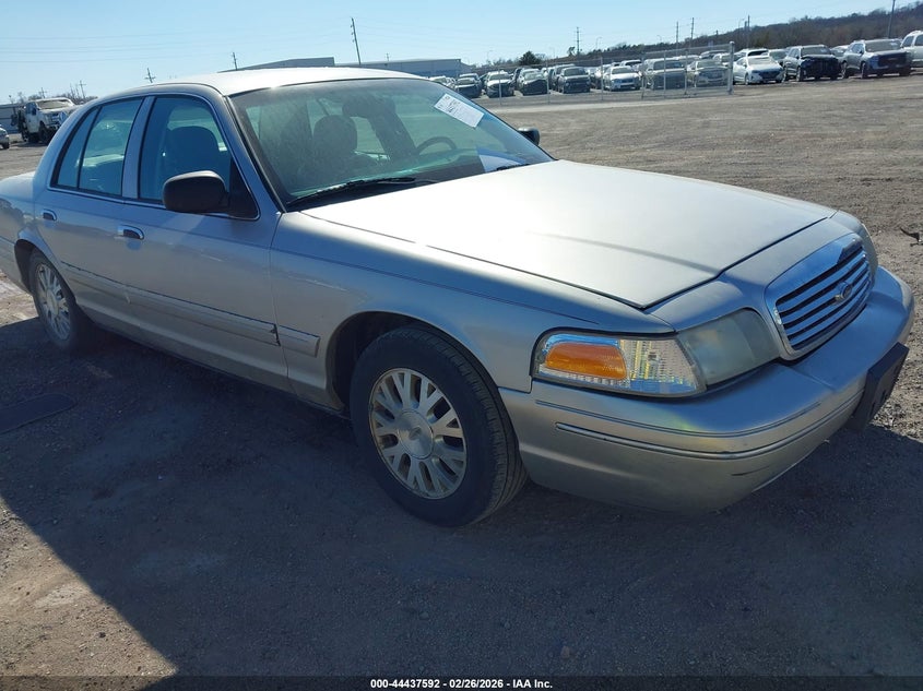 2004 Ford Crown Victoria Lx