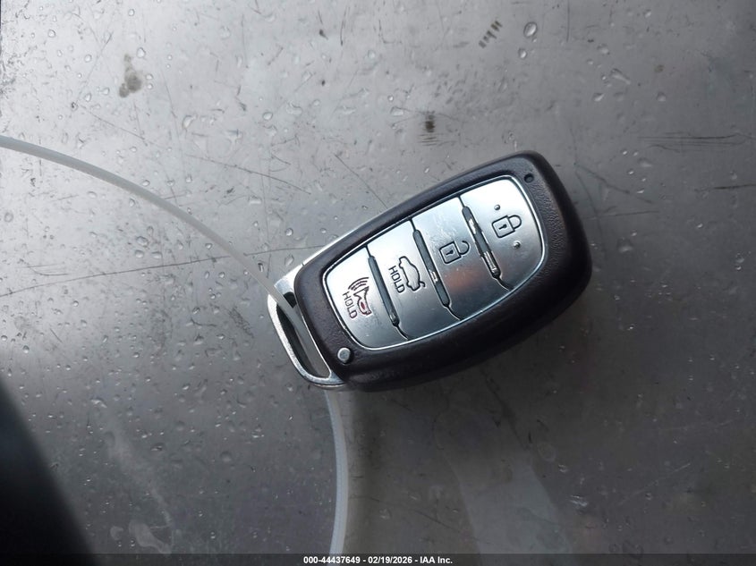 VIN 5NPD84LF8JH306823 2018 HYUNDAI ELANTRA VALUE EDITION