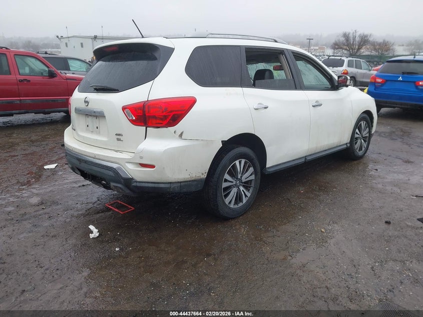 2017 Nissan Pathfinder Sl
