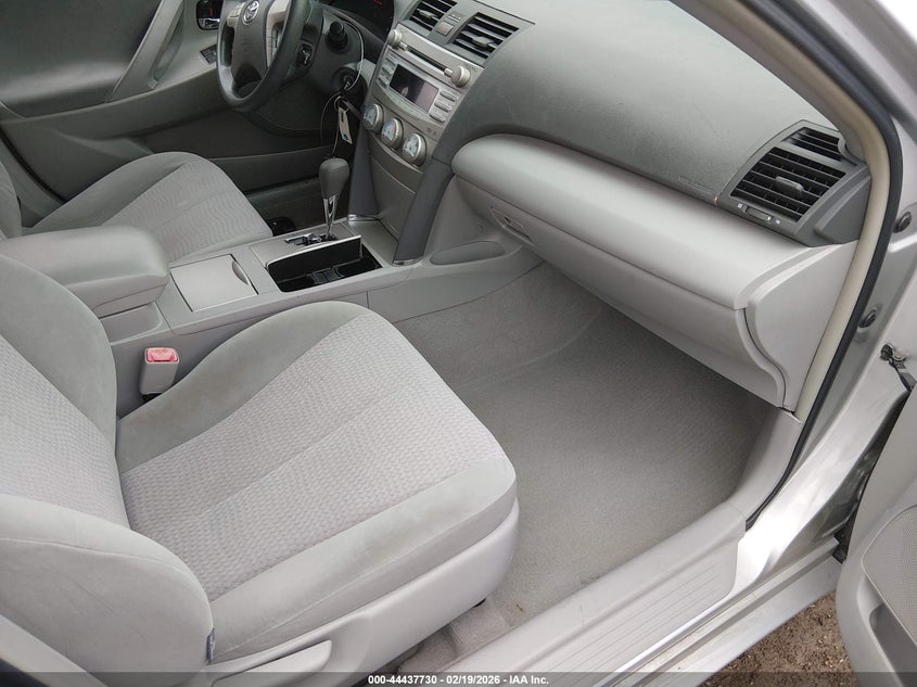 2010 Toyota Camry Le