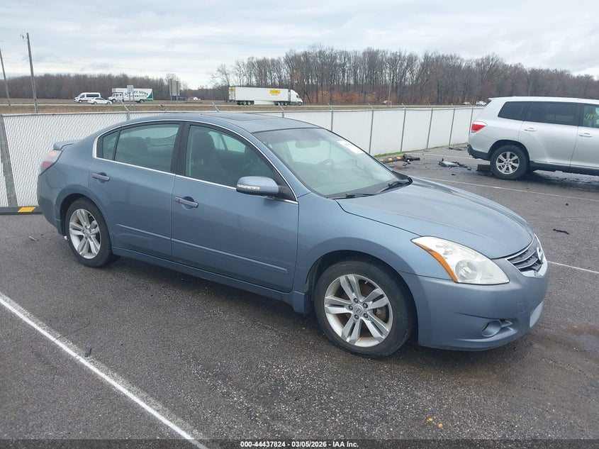 2011 Nissan Altima 3.5 Sr
