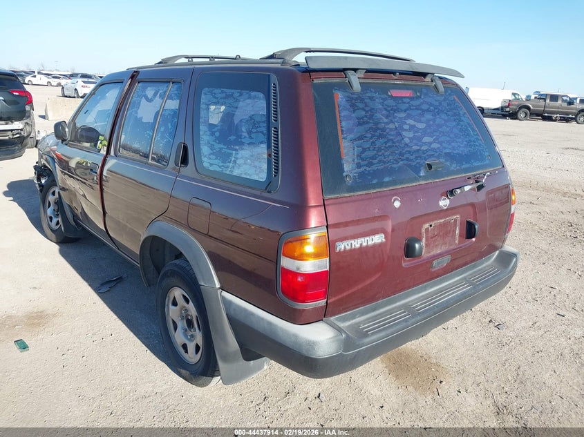 1997 Nissan Pathfinder Le/Xe