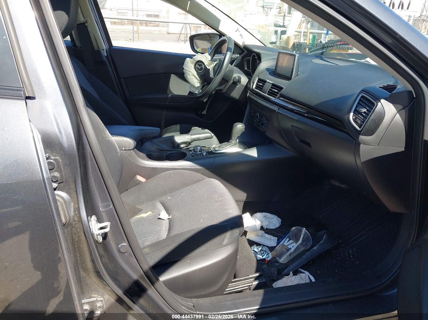 2015 Mazda Mazda3 I Sport