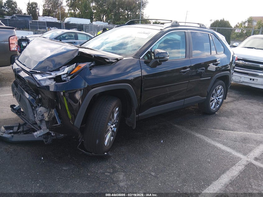 2022 Toyota Rav4 Xle Premium