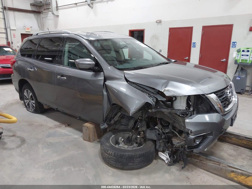 2017 Nissan Pathfinder Sl