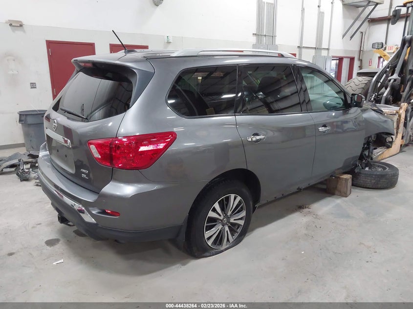 2017 Nissan Pathfinder Sl