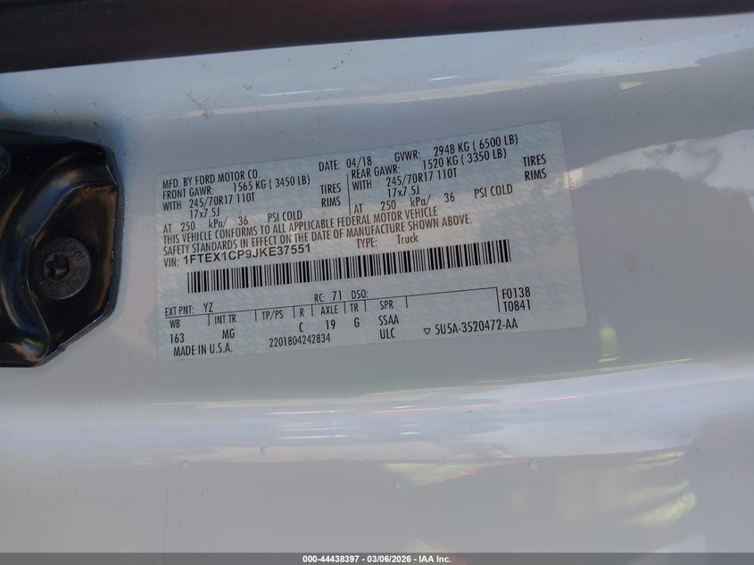 VIN 1FTEX1CP9JKE37551 2018 FORD F-150 XLT