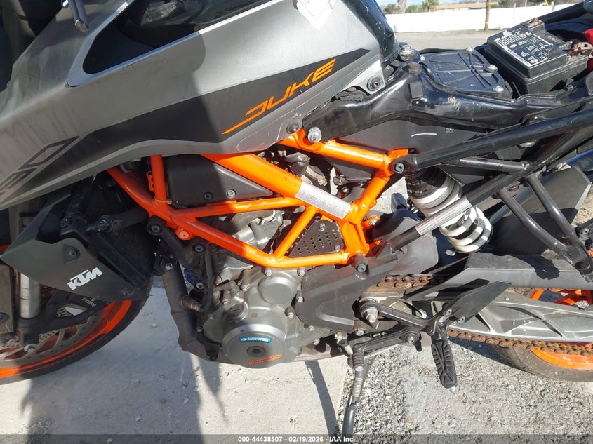 2021 Ktm 390 Duke VIN: MD2JPJ409MC244857 Lot: 44438507