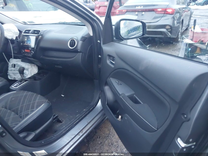 2022 Mitsubishi Mirage Se