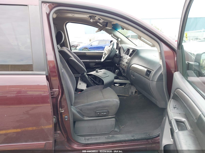 2013 Nissan Armada Sv