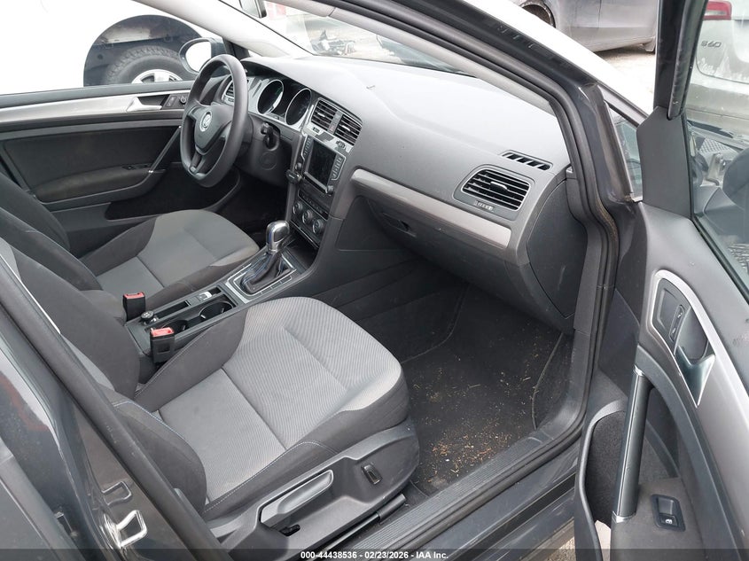 2016 Volkswagen E-Golf Se