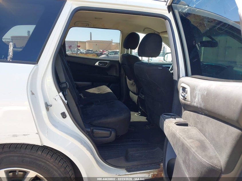 2016 NISSAN PATHFINDER auction photo 8
